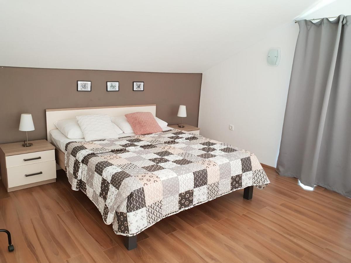 Apartments Skocic Vodice Ngoại thất bức ảnh