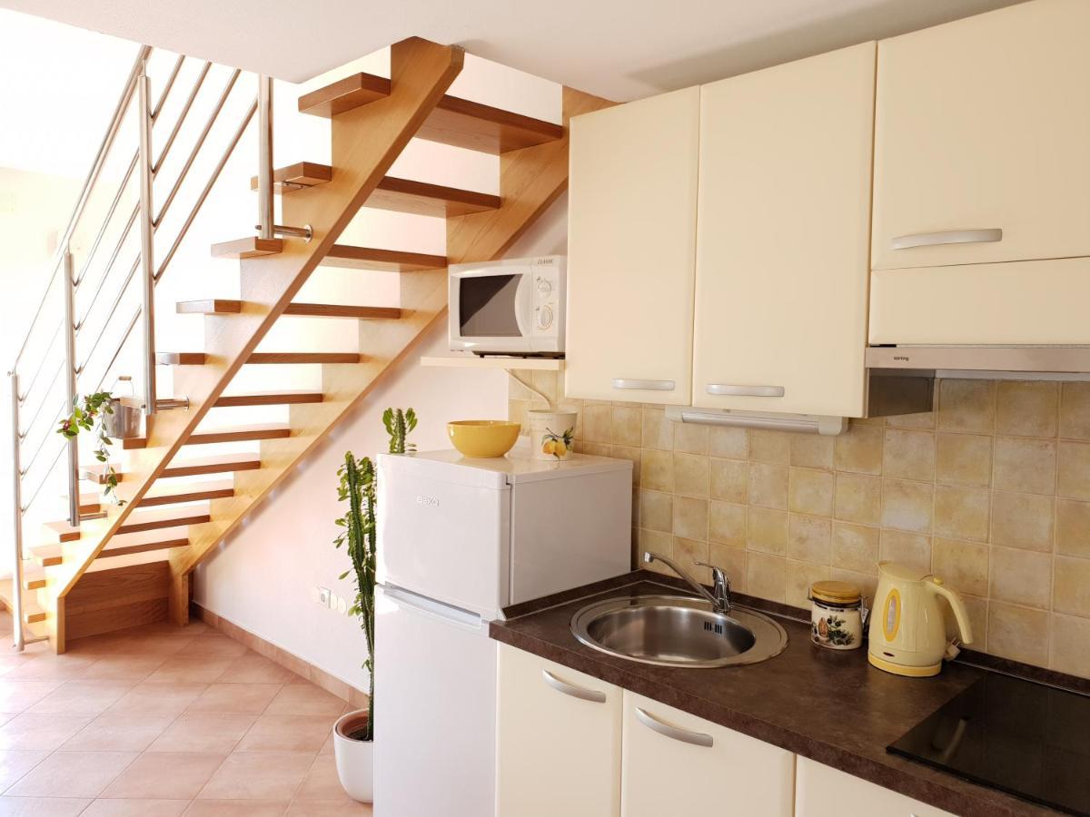 Apartments Skocic Vodice Ngoại thất bức ảnh