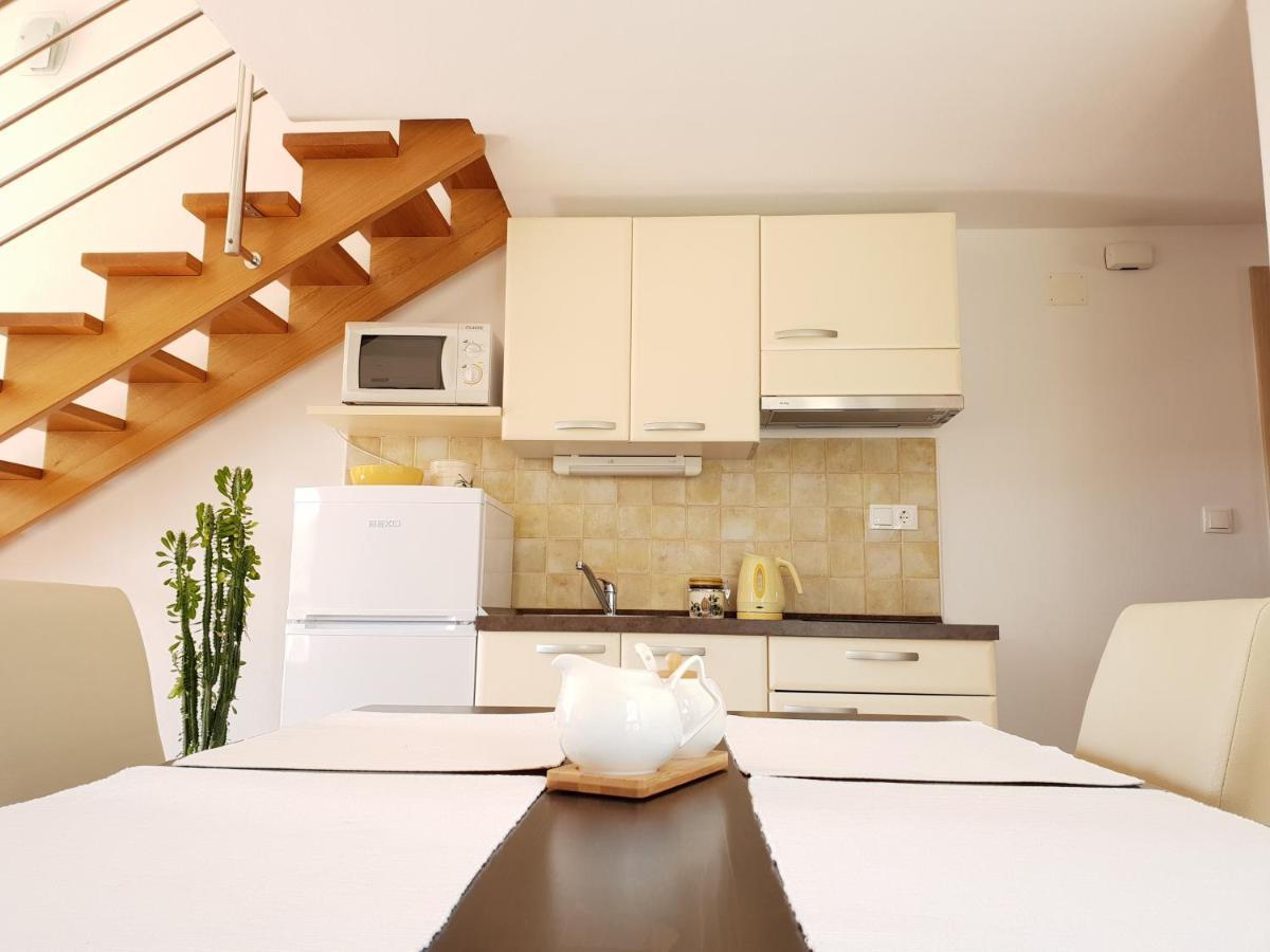 Apartments Skocic Vodice Ngoại thất bức ảnh