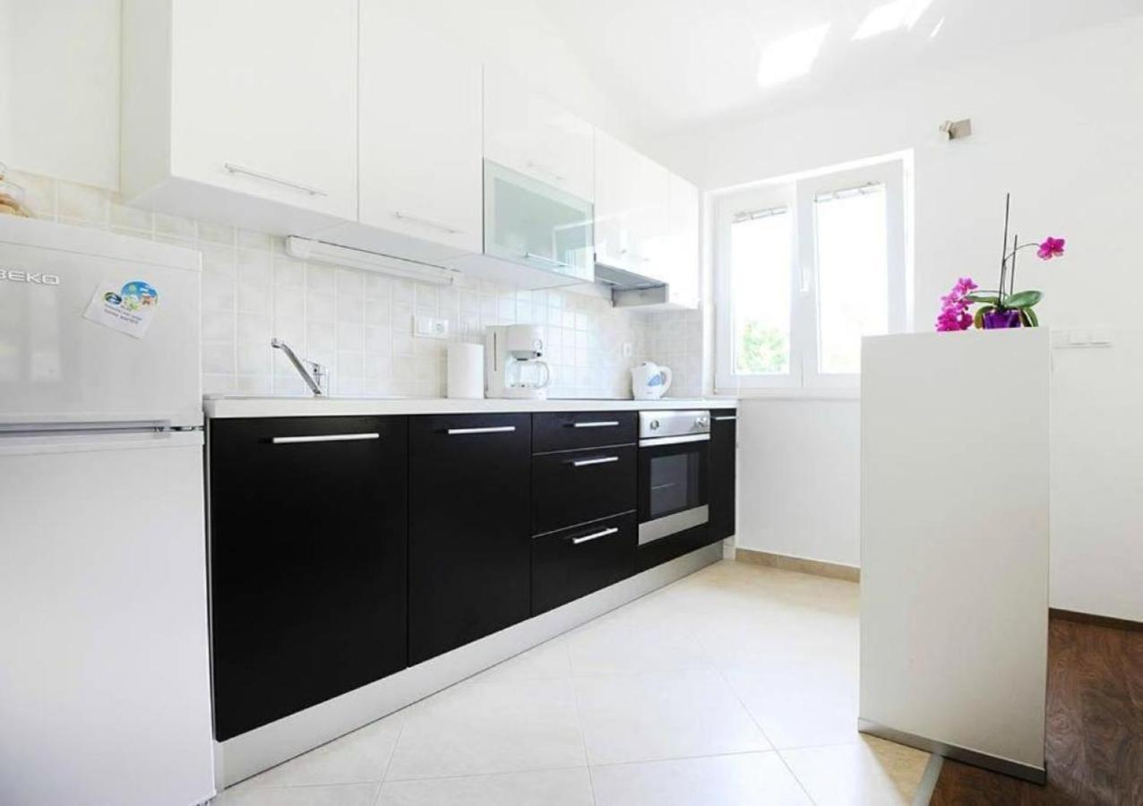 Apartments Skocic Vodice Ngoại thất bức ảnh